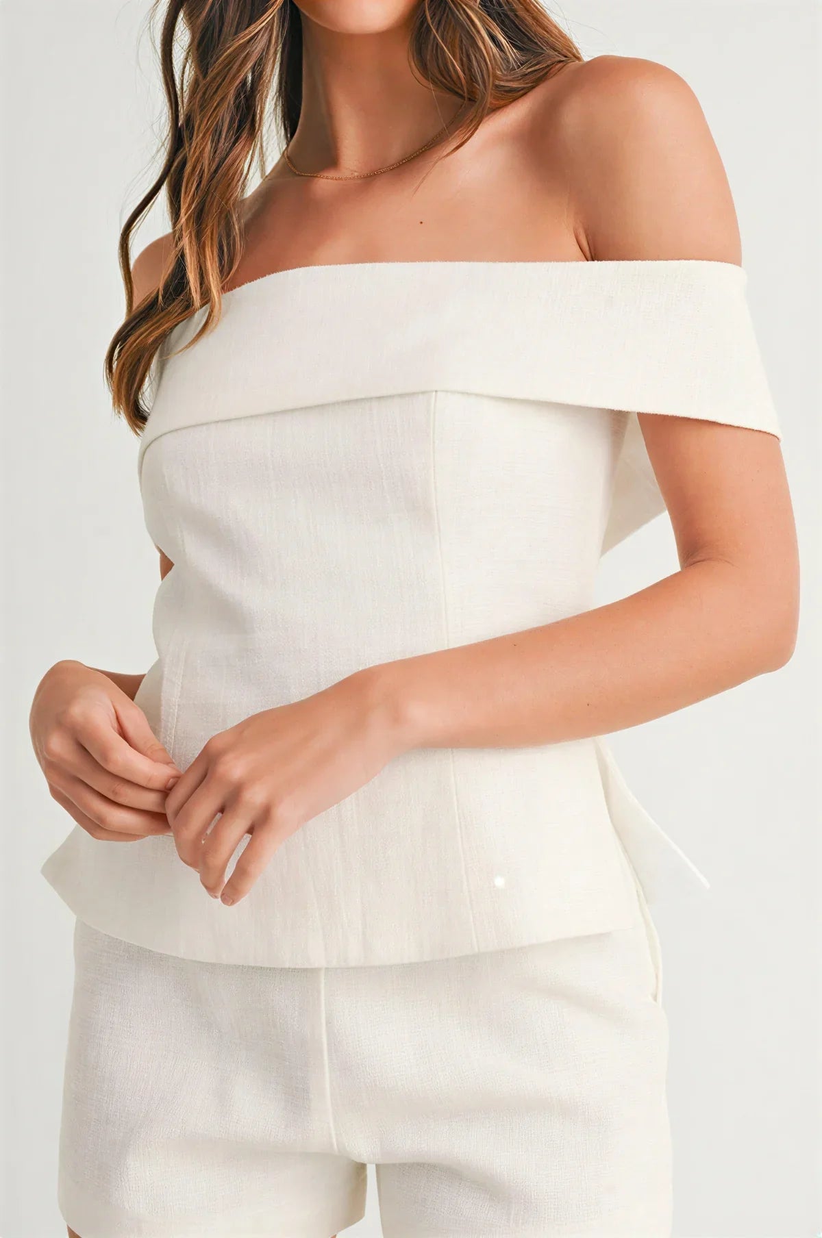 White Cotton & Linen – Two-Piece Suit