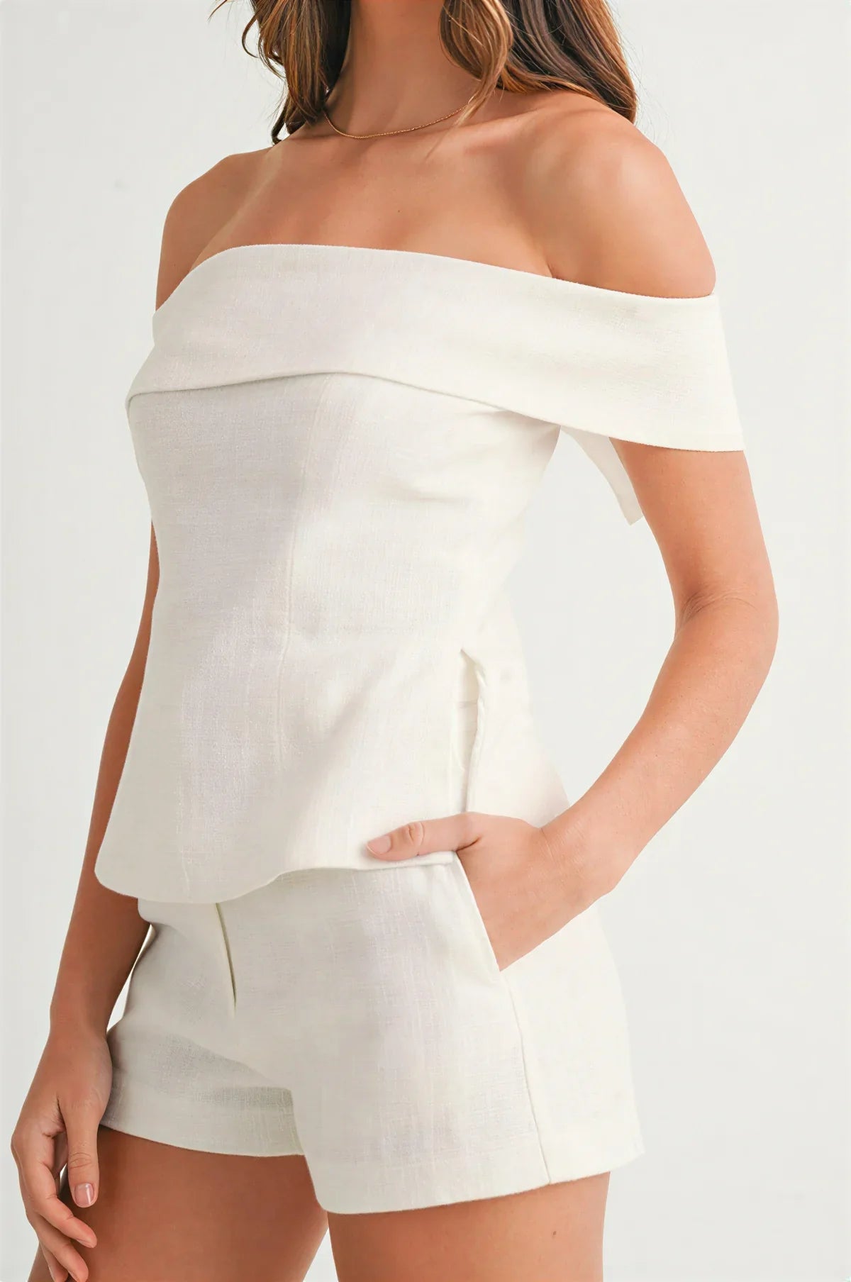 White Cotton & Linen – Two-Piece Suit